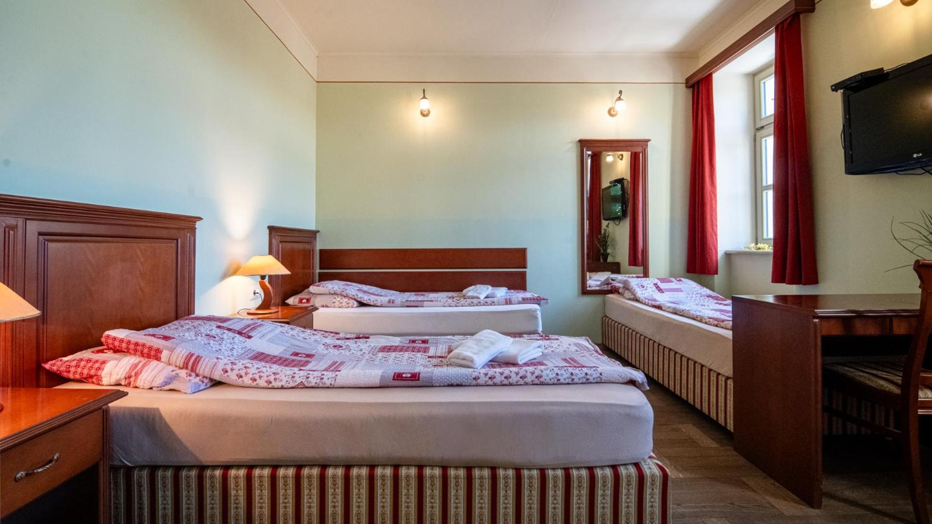 Veganfresh Hotel Medvode Exterior photo